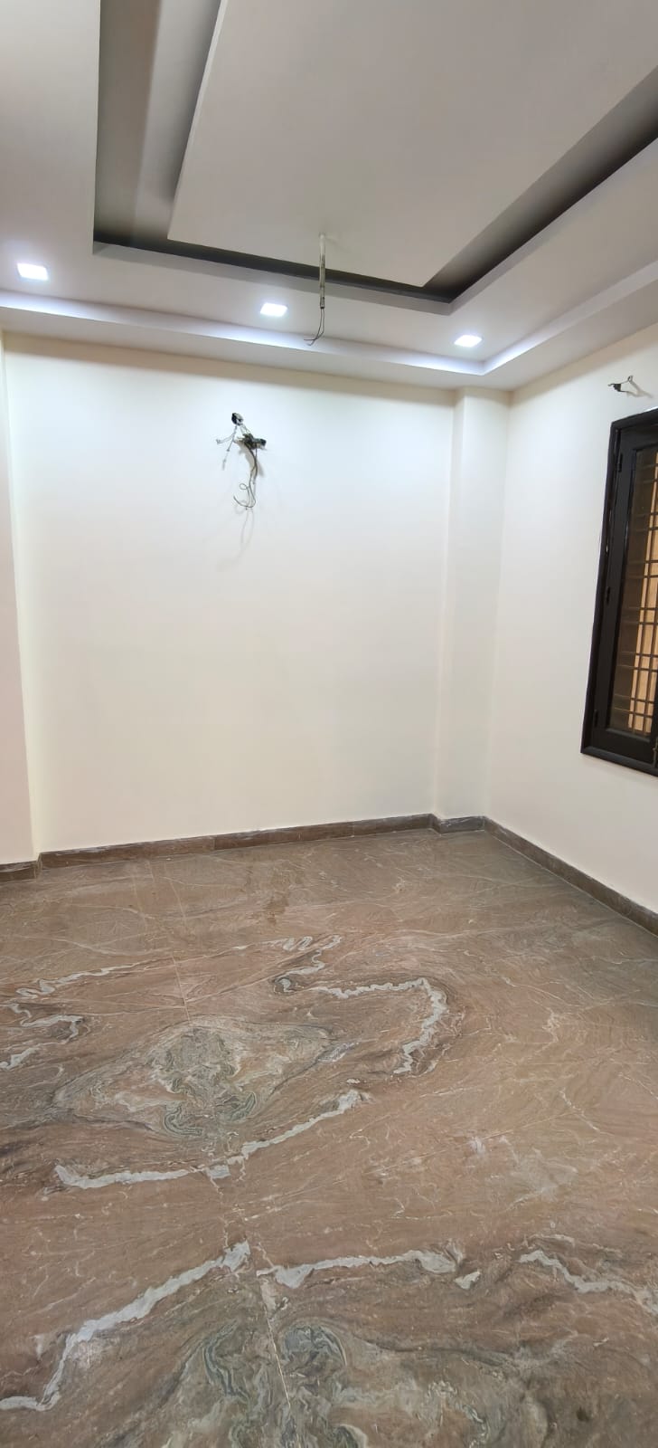 Builder Floor for Rent in Adarsh Nagar