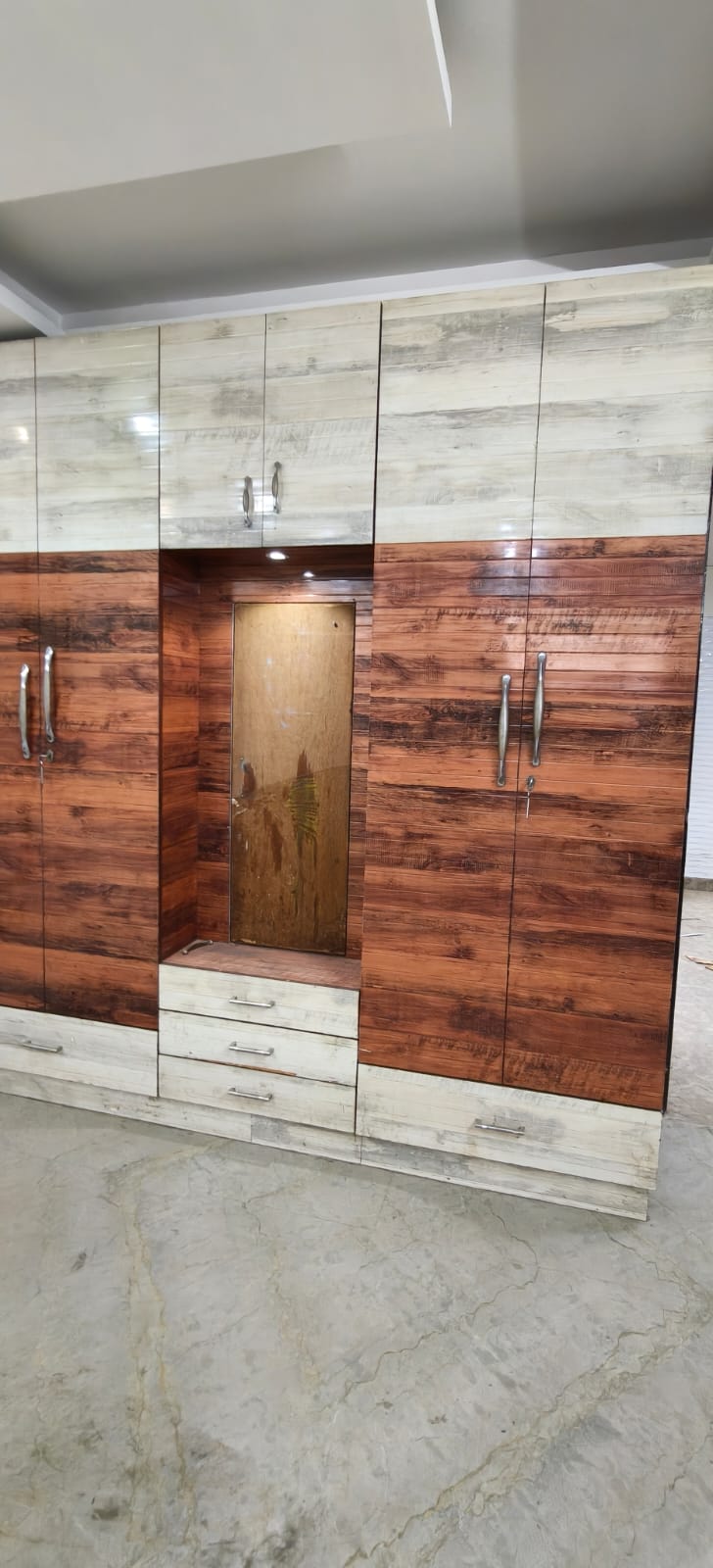 Builder Floor for Rent in Adarsh Nagar